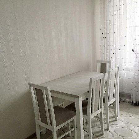 Center Apartment On Albisoara Street Chisinau Exterior photo