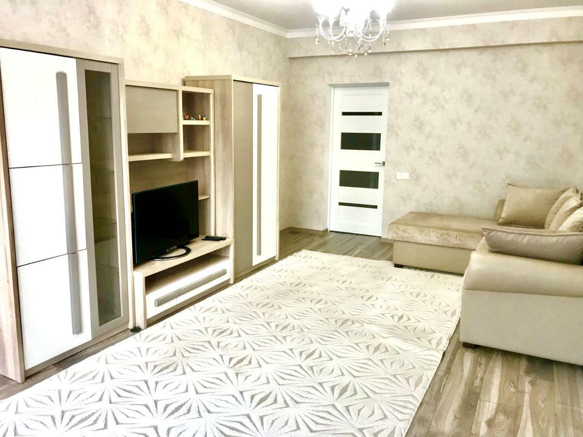 Center Apartment On Albisoara Street Chisinau Exterior photo